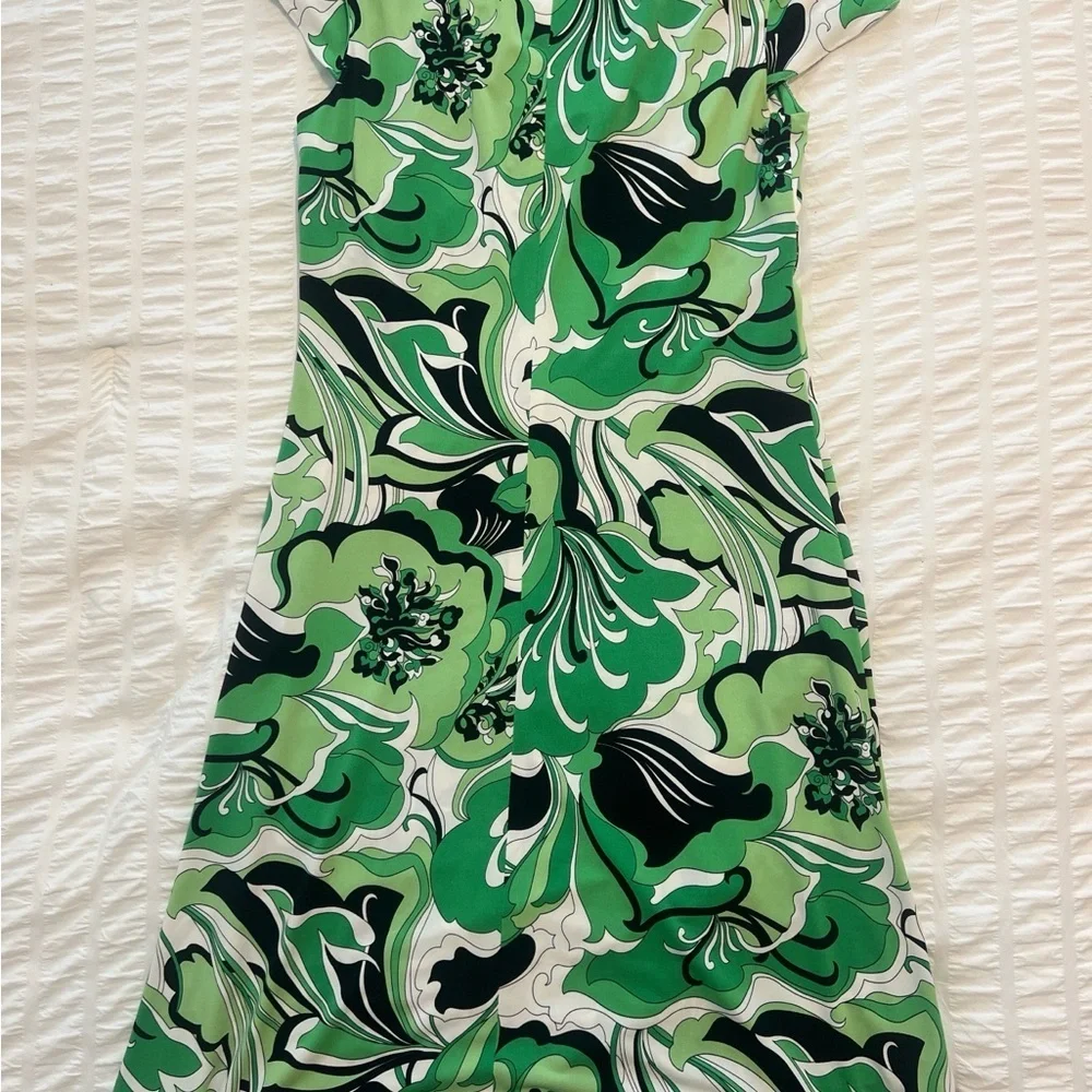 Floral Green Dress - Picture 2 of 2